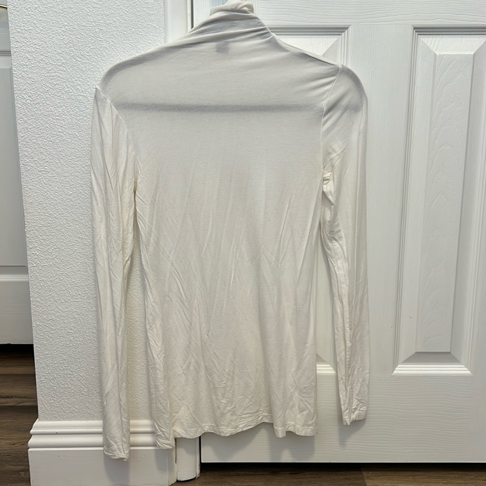 Halogen White Small Turtle Neck Long Sleeve